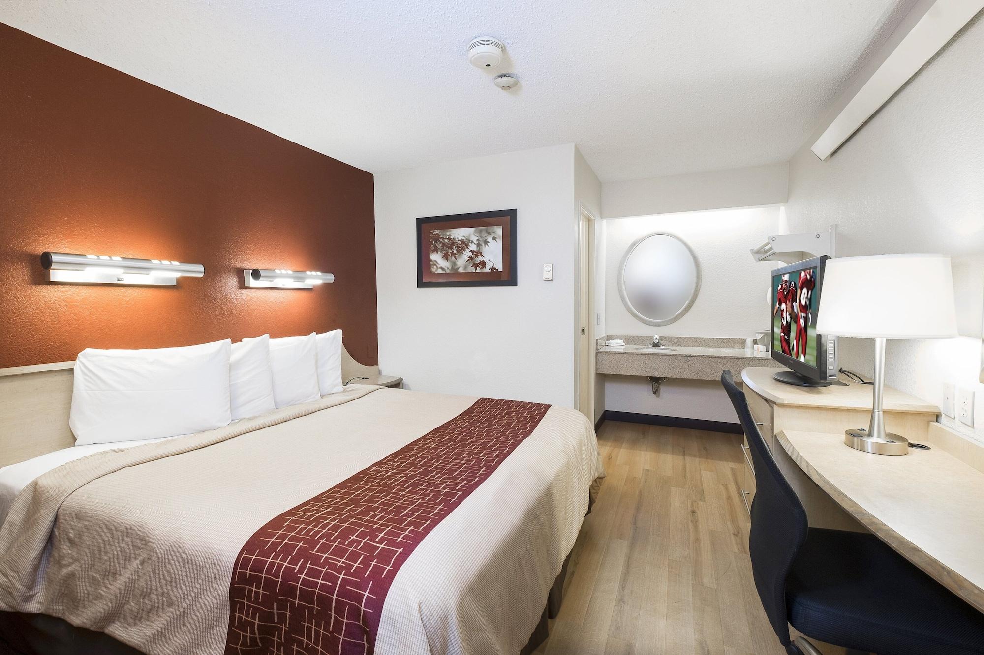 Red Roof Inn Louisville East - Hurstbourne Esterno foto