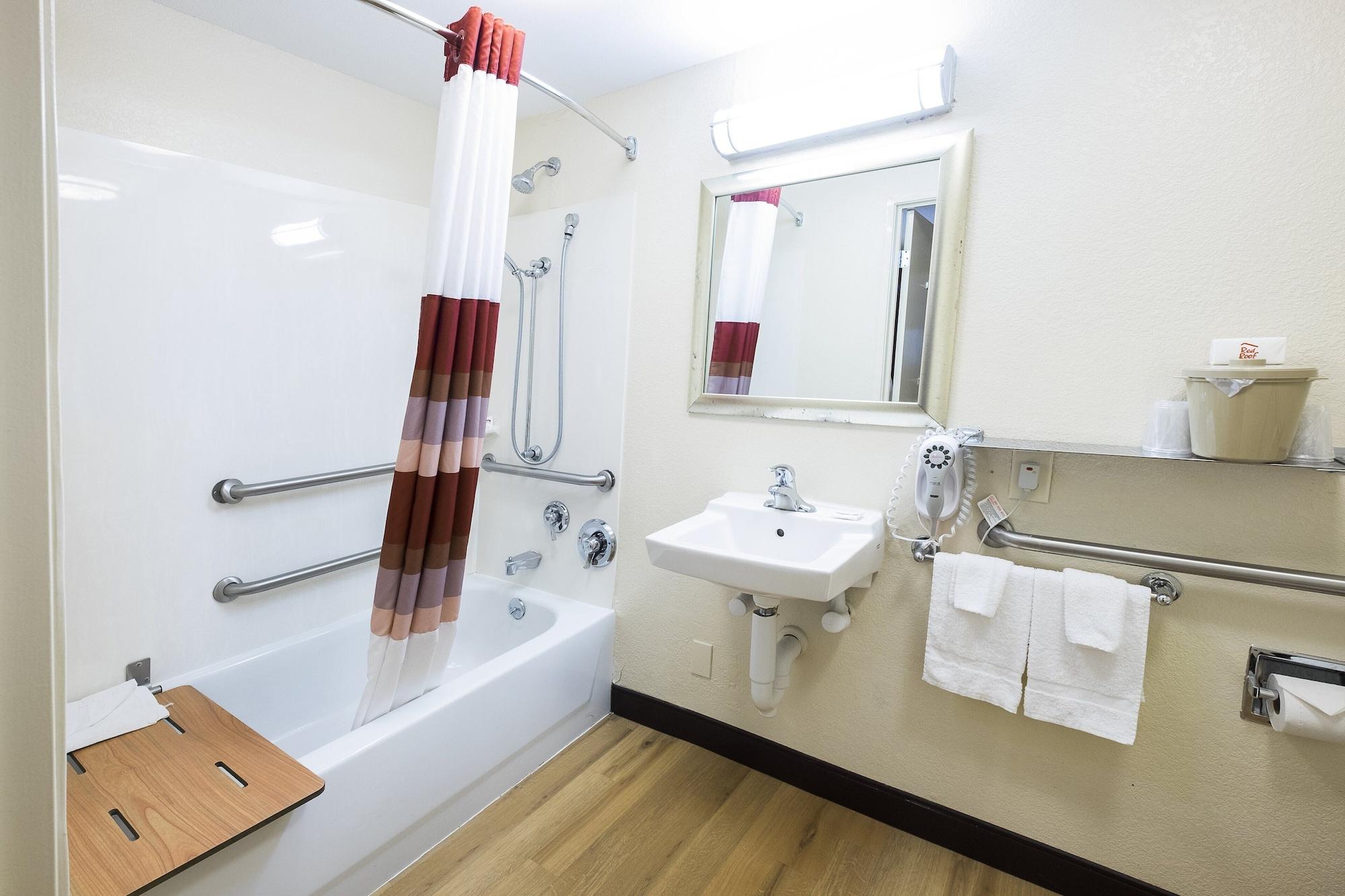 Red Roof Inn Louisville East - Hurstbourne Esterno foto