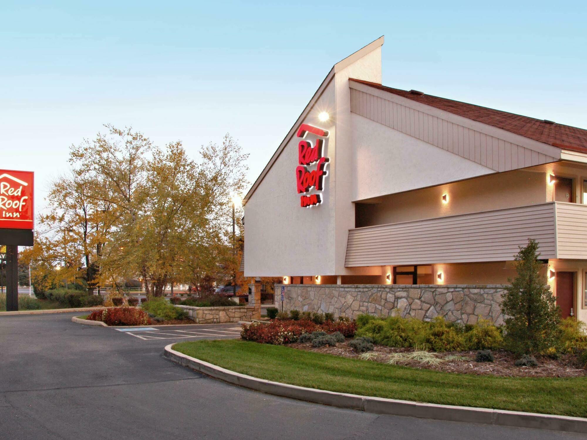 Red Roof Inn Louisville East - Hurstbourne Esterno foto